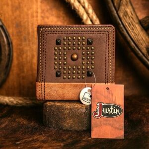 NWT Justin Wallet Genuine Leather Western Brown Studded Snap Bifold RFID